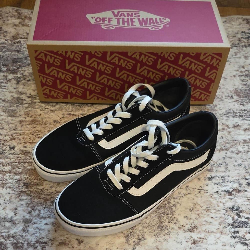 Vans Women's Black and White Sneakers